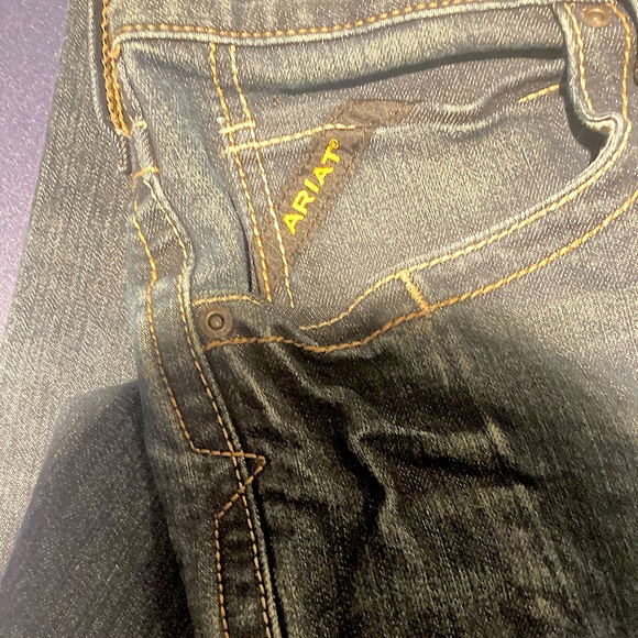 Selling Ariat Bootcut jeans. - Picture 3 of 3